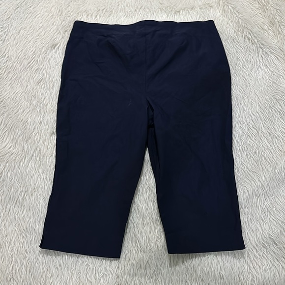 Chicos blue elastic stretchy capri shorts size 3 - Picture 5 of 6